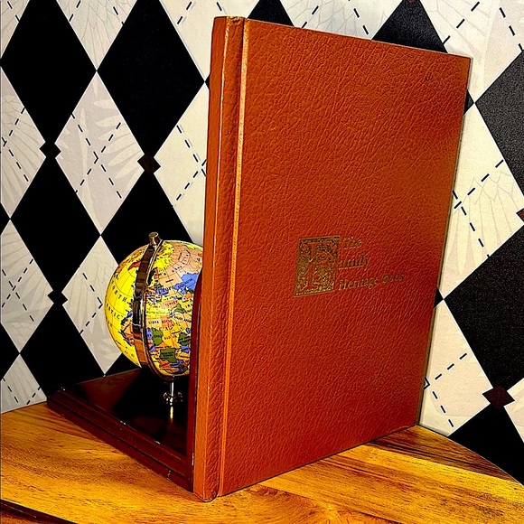 Vintage Genealogy Book | The Family Heritage Book (1979) | Hardcover - Picture 7 of 10